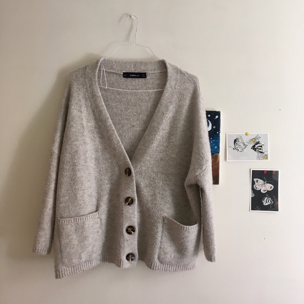Light grey knit cardigan